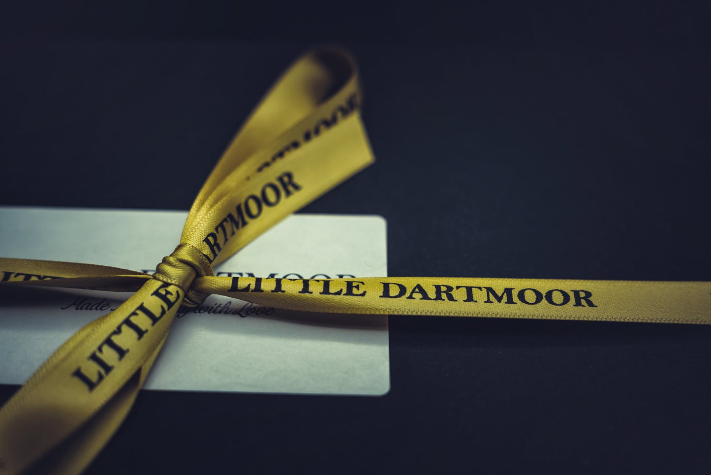 (Christmas Pre-order) December Christmas Collection- Luxury selection of 6 chocolate truffles gift box