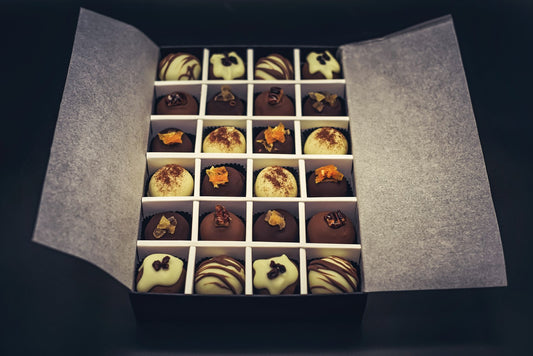 (Christmas Pre-order) December Christmas Collection- Luxury selection of 24 chocolate truffles gift box