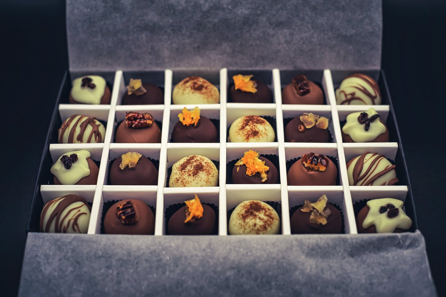 (Christmas Pre-order) December Christmas Collection- Luxury selection of 24 chocolate truffles gift box