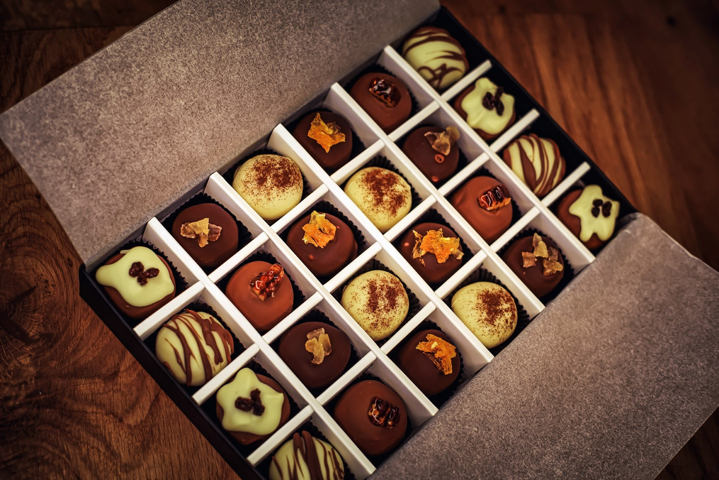 (Christmas Pre-order) December Christmas Collection- Luxury selection of 24 chocolate truffles gift box