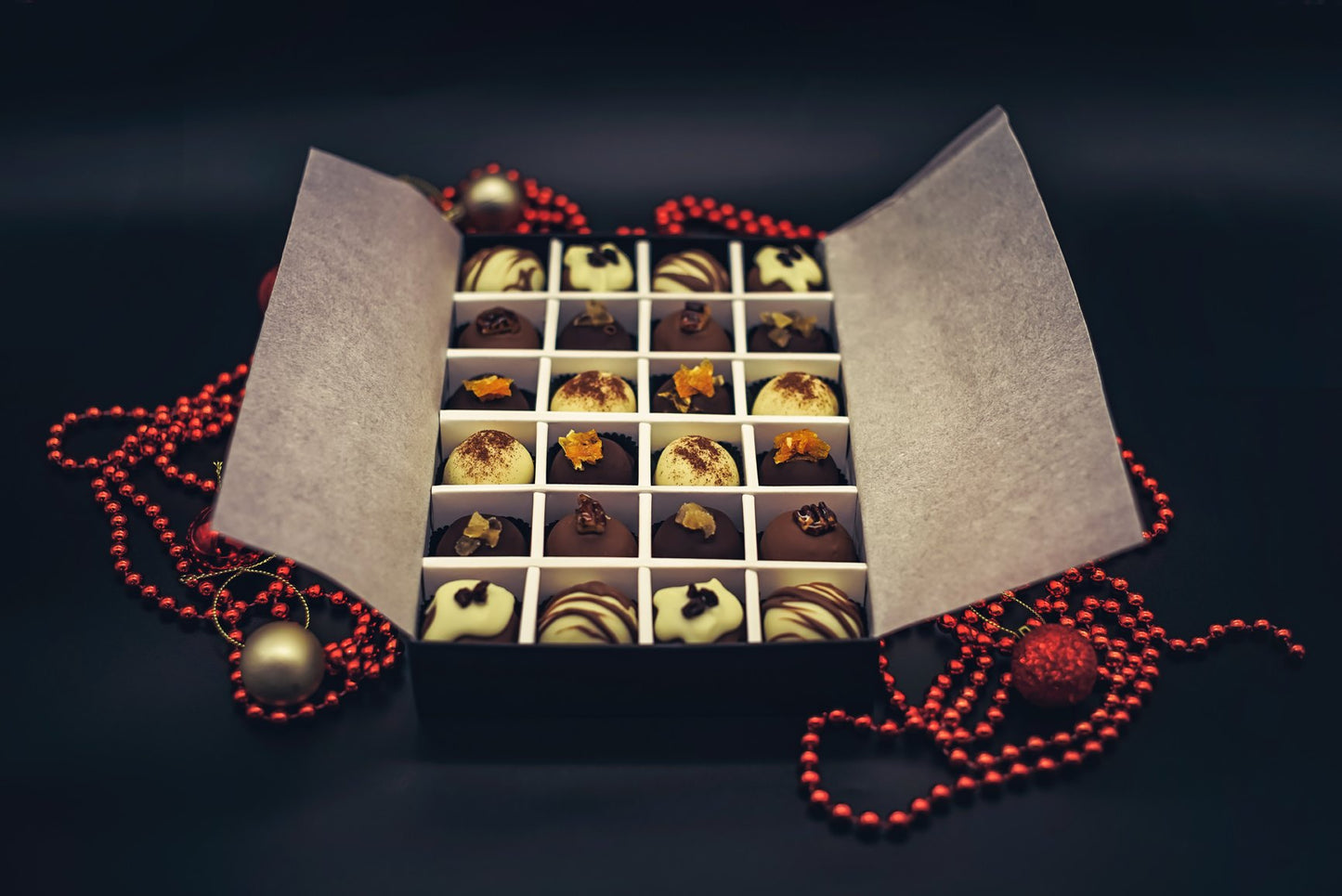 (Christmas Pre-order) December Christmas Collection- Luxury selection of 24 chocolate truffles gift box